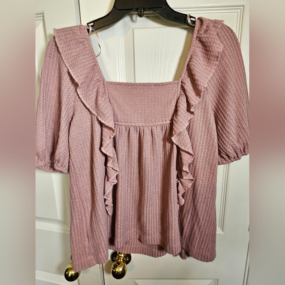 In loom Pink Ruffle Top - Picture 5 of 14
